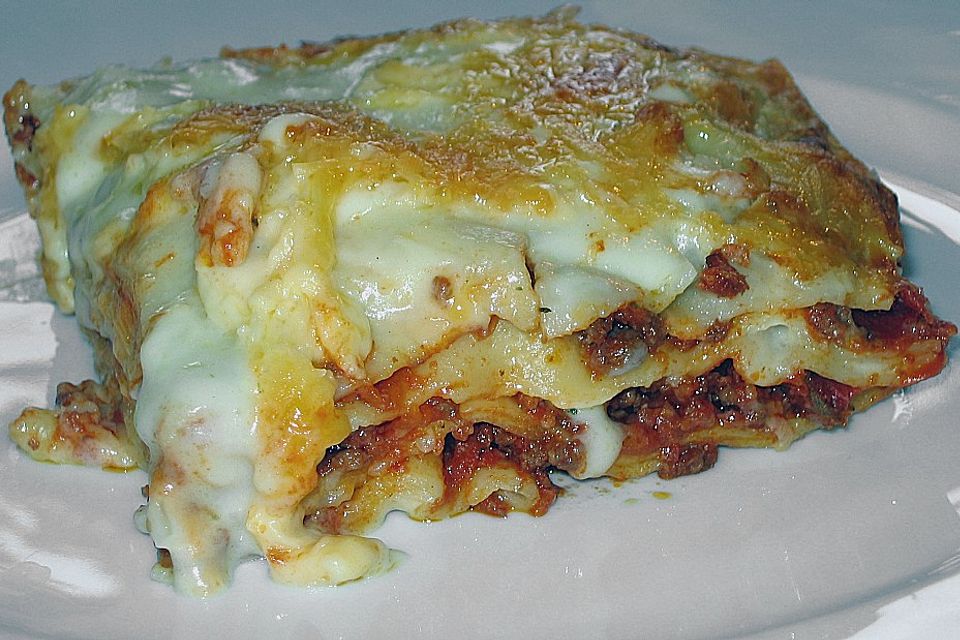 Lasagne alla Bolognese mit Béchamelsoße