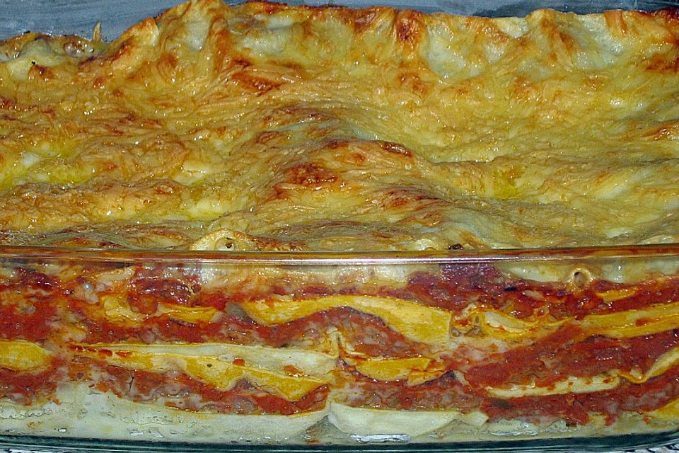 Lasagne alla Bolognese mit Béchamelsoße