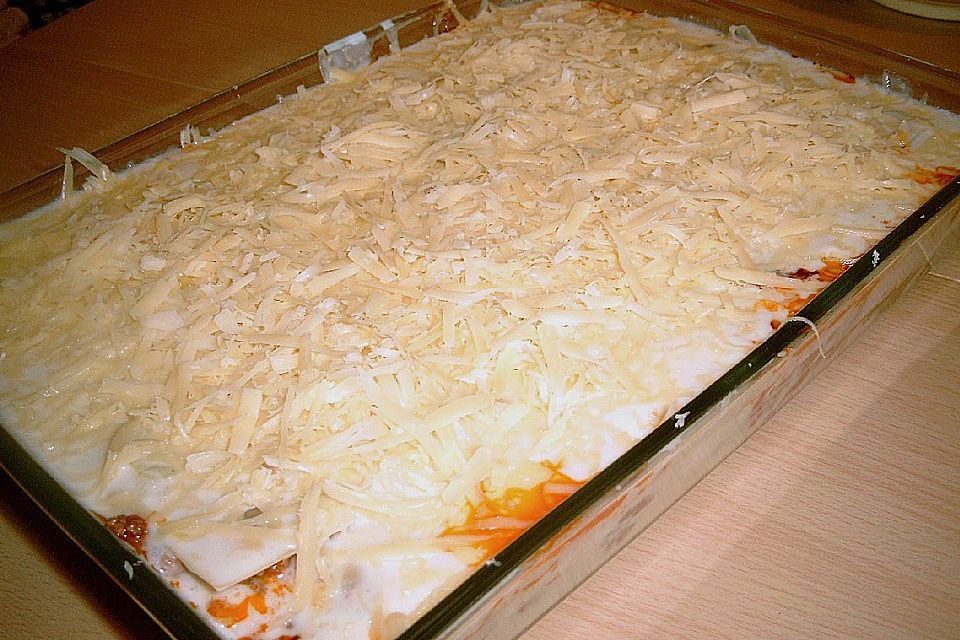 Lasagne alla Bolognese mit Béchamelsoße