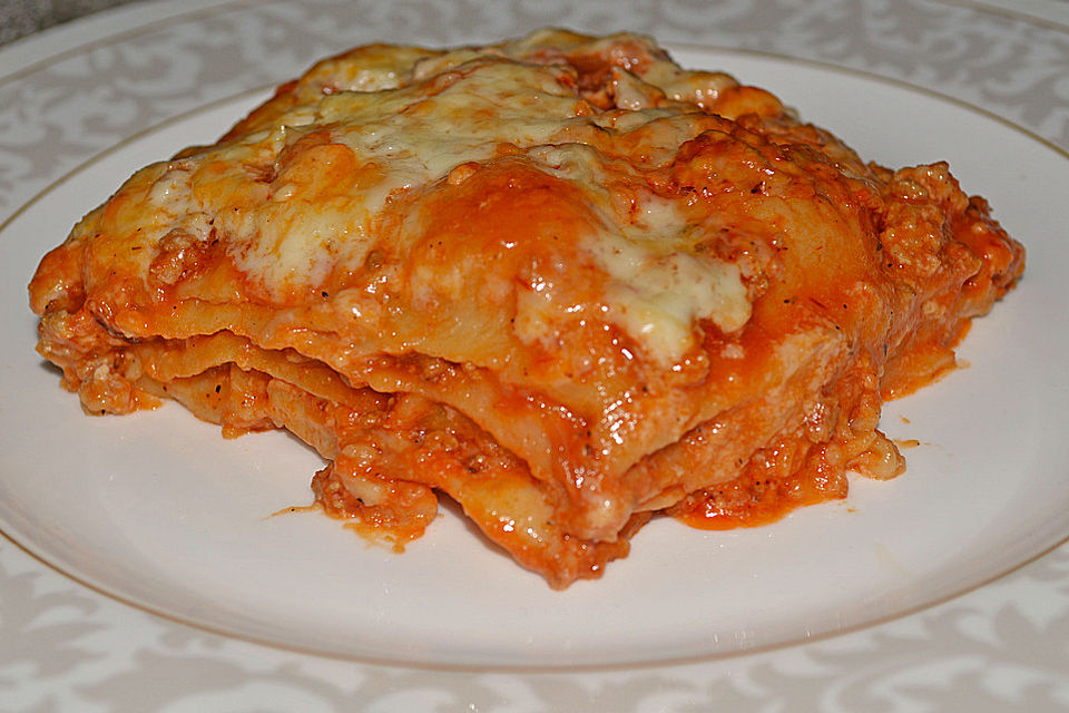 Lasagne alla Bolognese mit Béchamelsoße