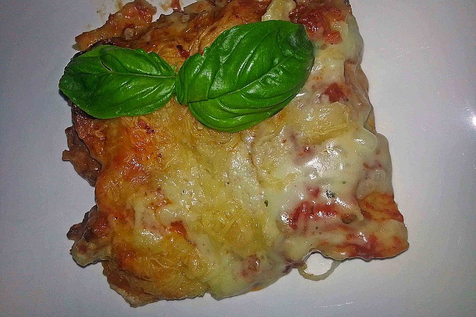 Lasagne alla Bolognese mit Béchamelsoße