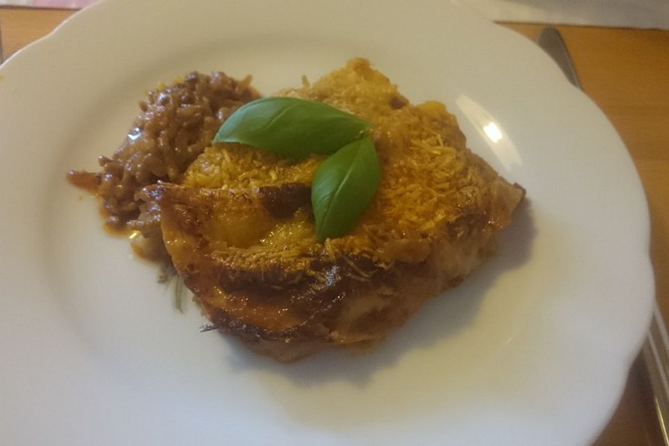 Lasagne alla Bolognese mit Béchamelsoße