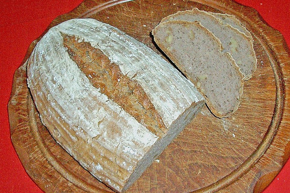 Burgis Walnussbrot mit Sauerteig