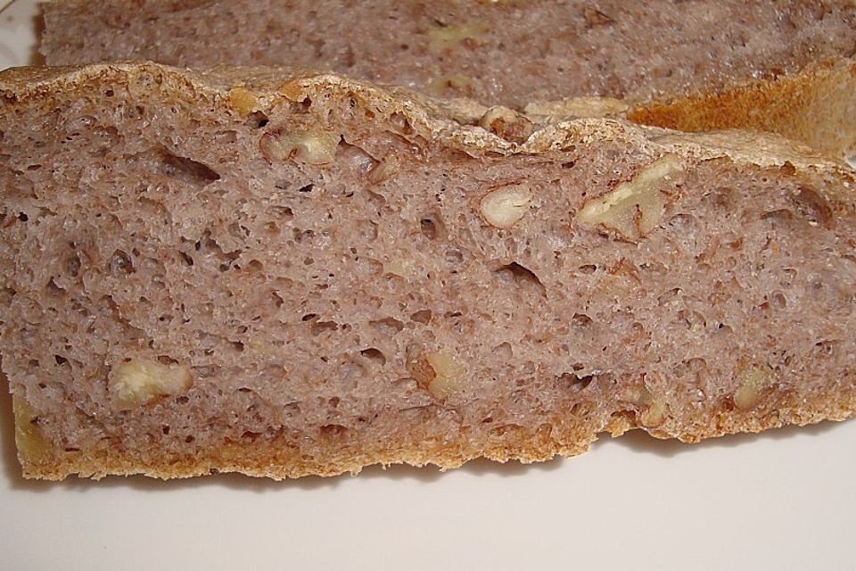 Burgis Walnussbrot mit Sauerteig