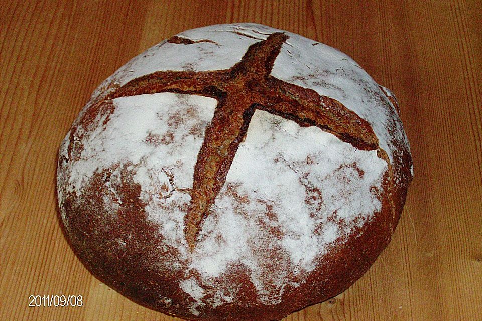 Burgis Walnussbrot mit Sauerteig