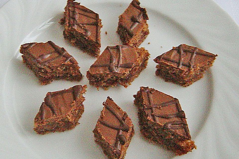 Mandel-Nougat-Würfel - Plätzchen Mandel-Nougat-Würfel - Plätzchen