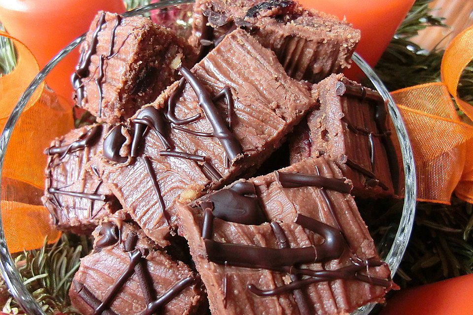 Mandel-Nougat-Würfel - Plätzchen Mandel-Nougat-Würfel - Plätzchen