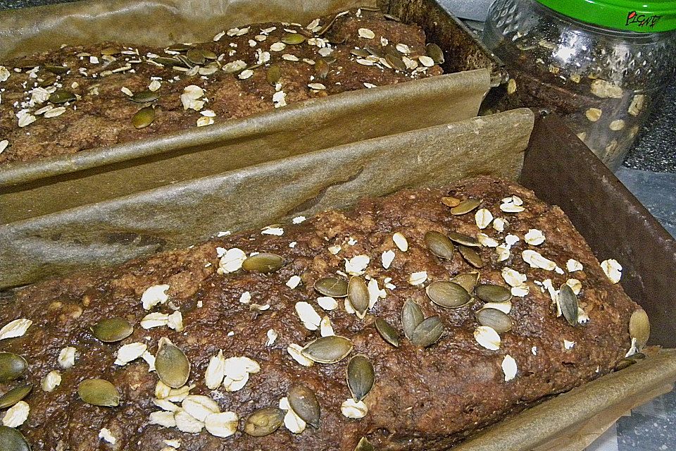 Schwarzbrot - nur mit Sauerteig