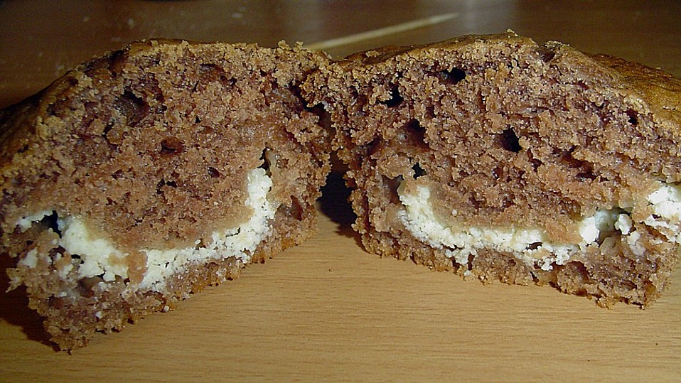 Schoko - Muffins mit Frischkäsefüllung von Galimero Schoko - Muffins mit Frischkäsefüllung von Galimero