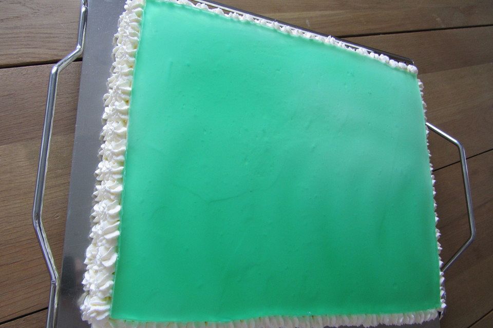 Waldmeistertorte