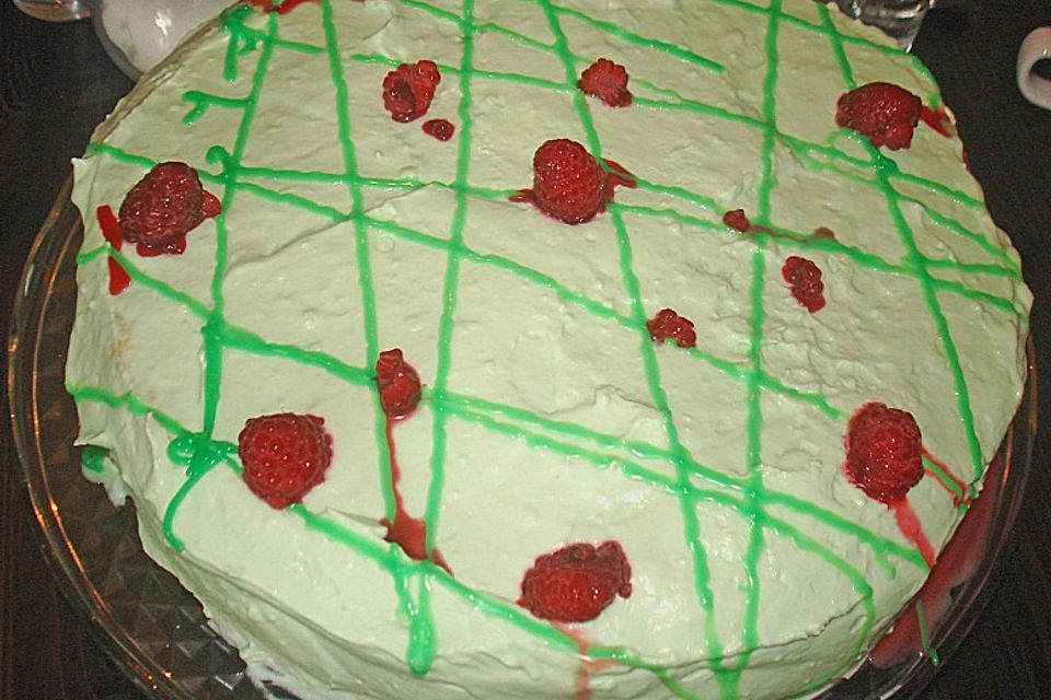 Waldmeistertorte