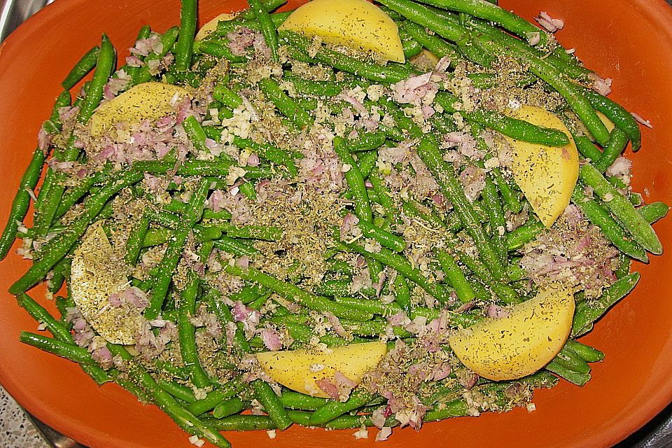 Rinderbraten mit grünen Bohnen und Kartoffeln