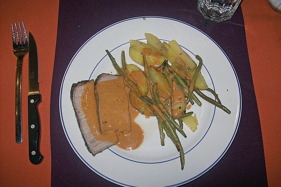 Rinderbraten mit grünen Bohnen und Kartoffeln