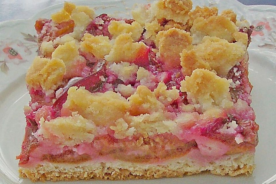 Pflaumenhefekuchen mit Streuseln