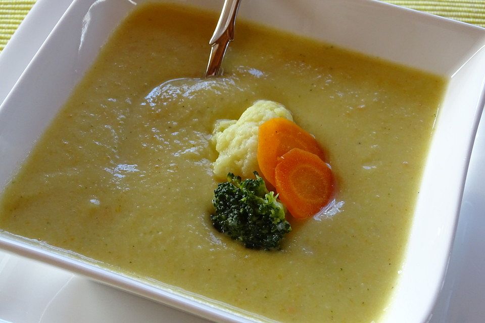 Brokkoli - Blumenkohl - Suppe von souzel