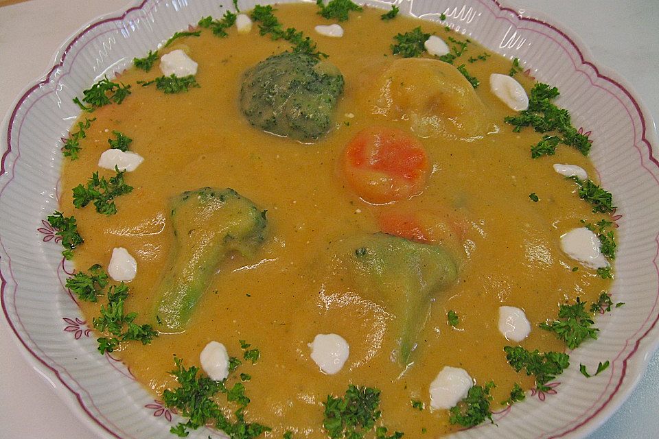 Brokkoli - Blumenkohl - Suppe von souzel