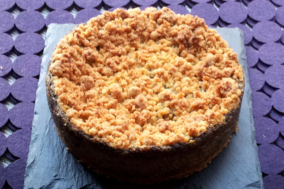 Mohn - Streusel  mit Pudding und Mandarinen