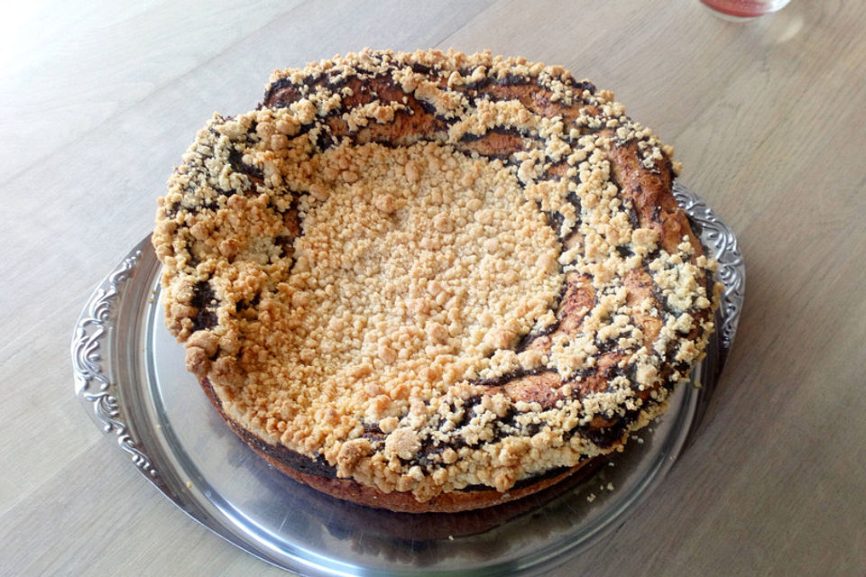 Mohn - Streusel  mit Pudding und Mandarinen