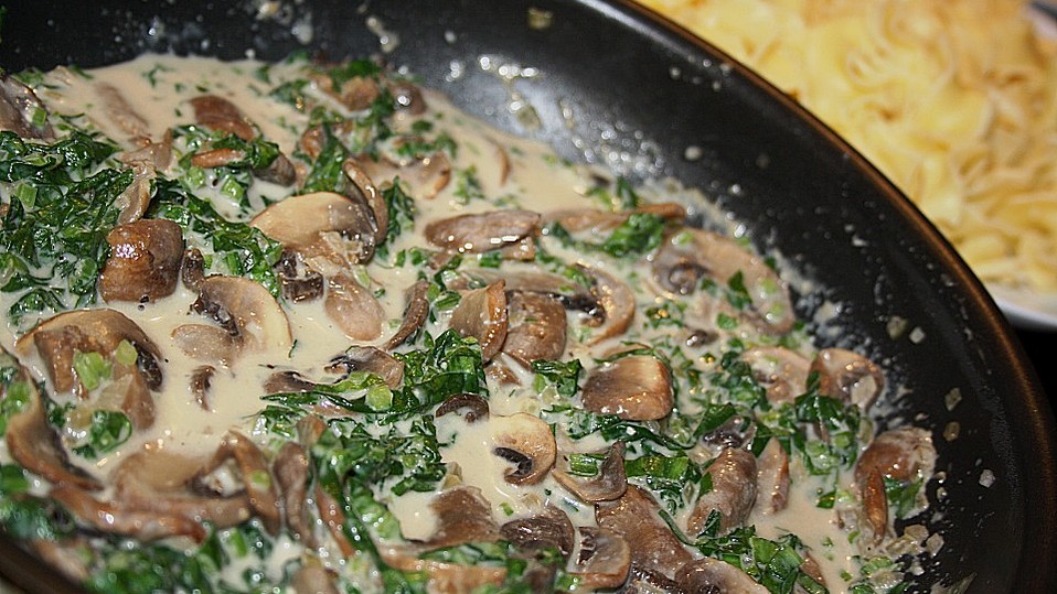 Champignon - Bärlauch - Pfanne mit Bandnudeln von Salt