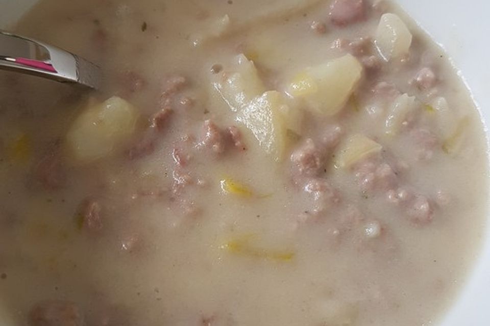 Deftige Kohlrabi  -Kartoffel - Suppe