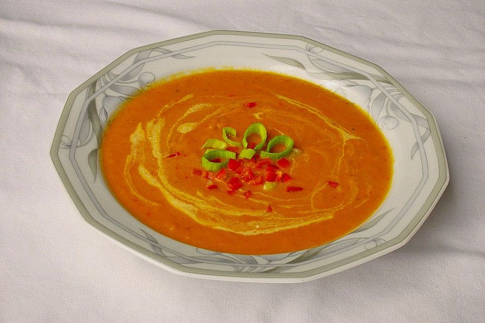 Karotten - Paprika - Suppe