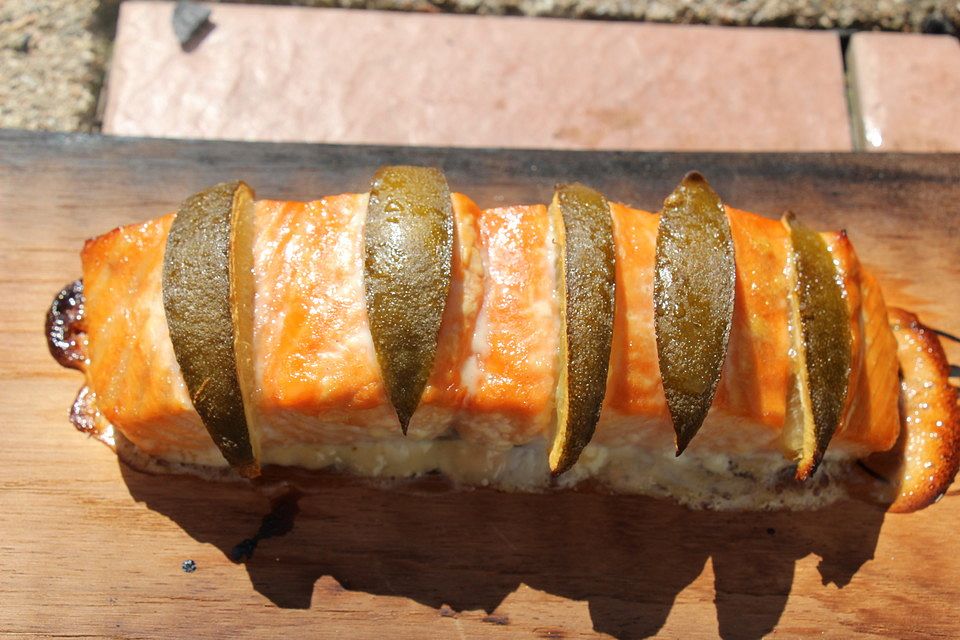 Plank-grilled Lachs