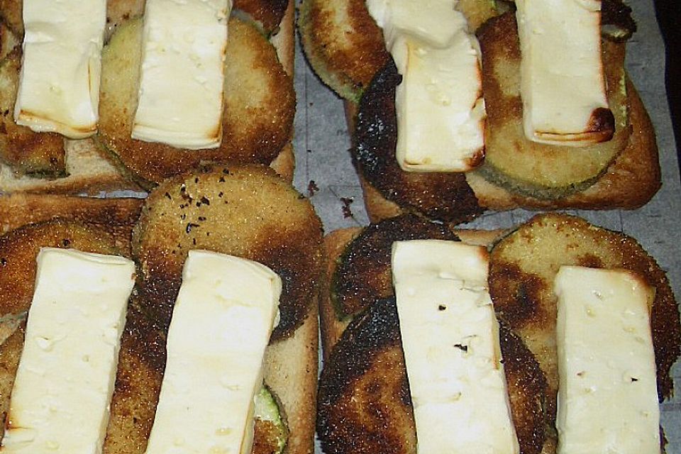 Sabines Zucchini - Toast