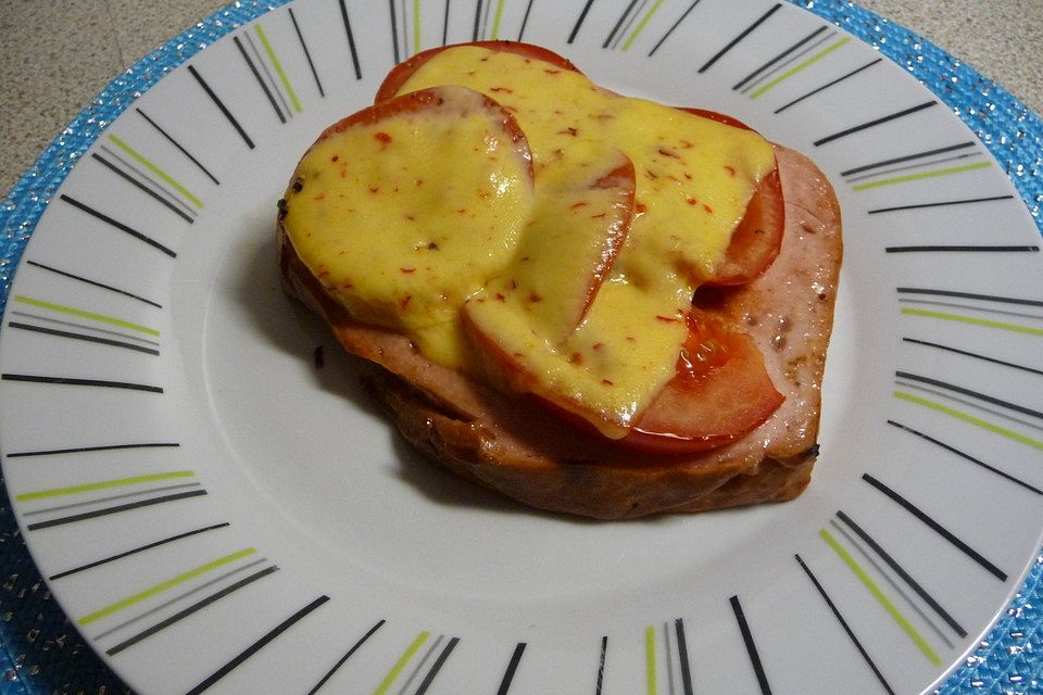 Überbackener Fleischkäse