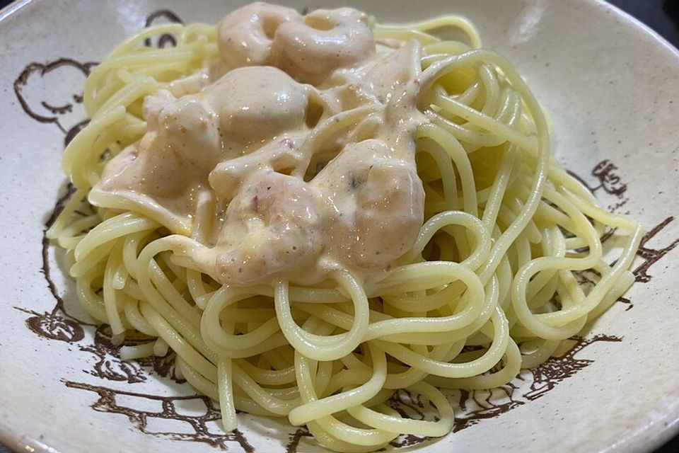 Spaghetti mit Brunch - Garnelen - Soße