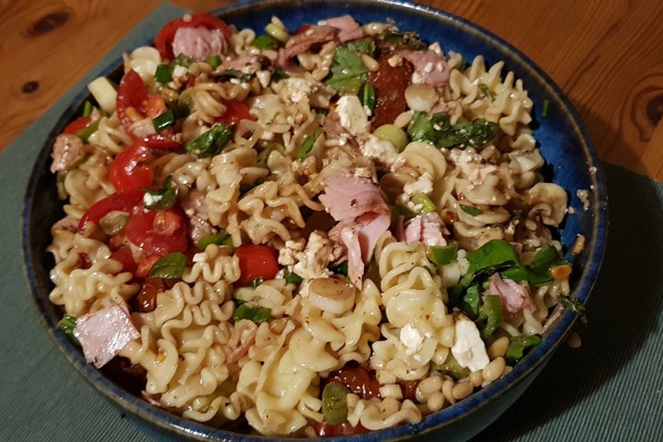 Italienischer Nudelsalat