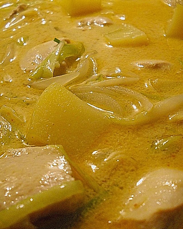Gelbes Hühner - Curry aus dem Wok