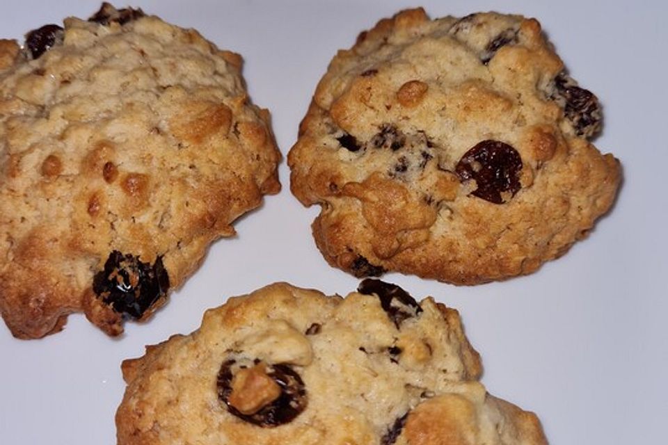 Oatmeal Raisin Cookies