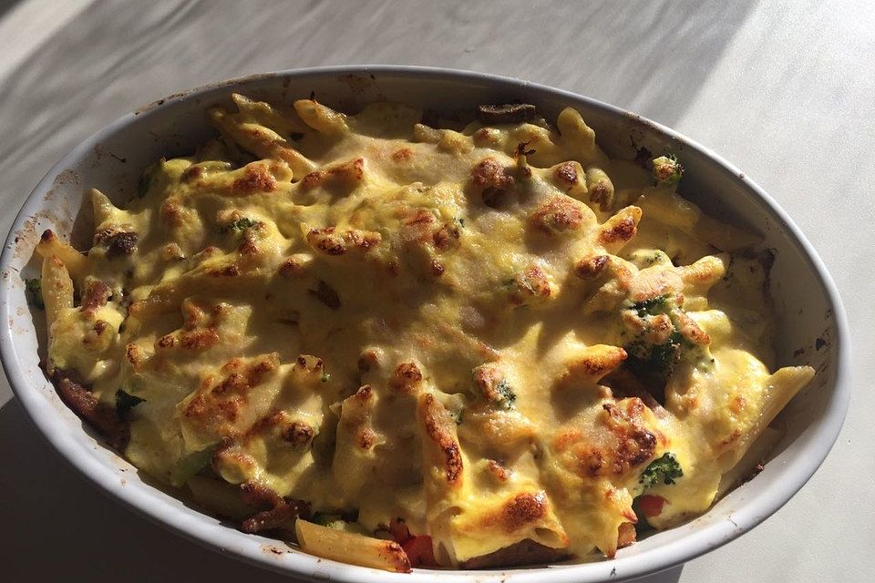 Gyrosauflauf mit Sauce Hollandaise