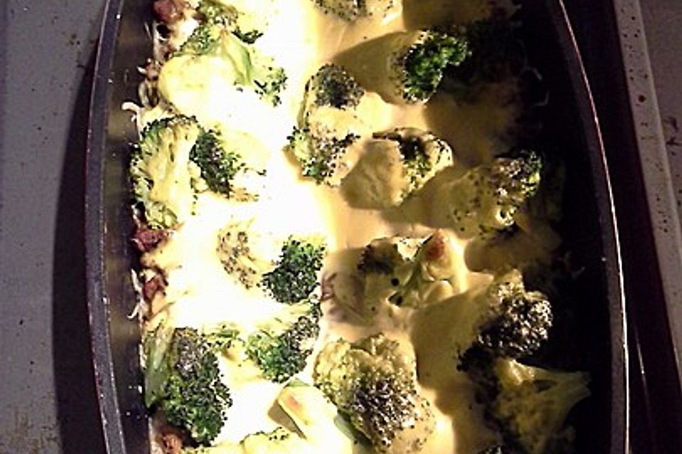 Gyrosauflauf mit Sauce Hollandaise