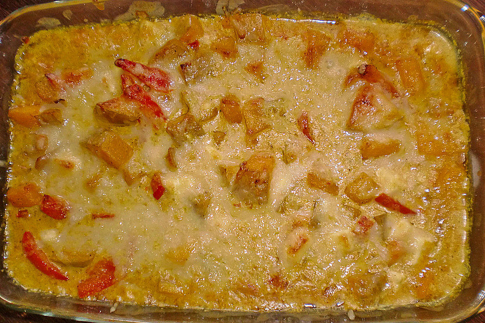 Kürbis - Zwiebel - Paprika - Gratin mit Feta