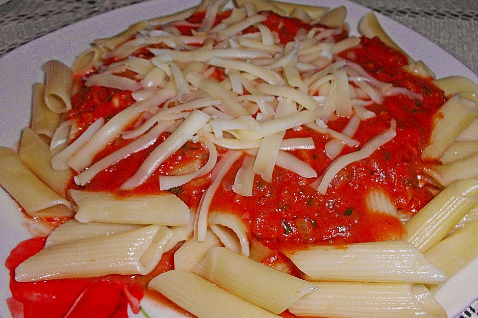 Creamy tomato pasta