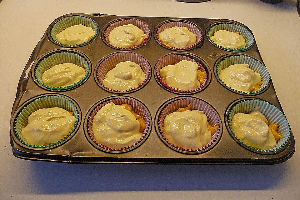 Pumpkin Cream Cheese Muffins