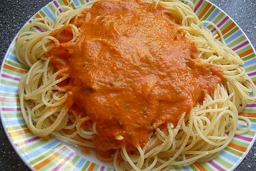 Spaghetti Mit Tomaten Sahne Sauce Von Sandyhase Chefkoch