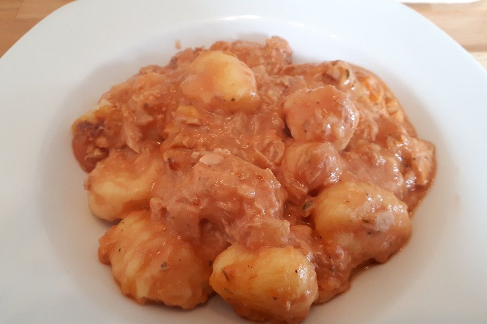 Gnocchi-Thunfisch-Auflauf