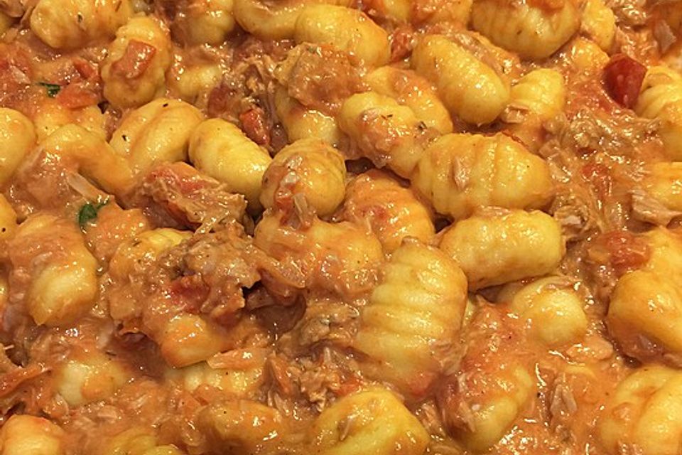 Gnocchi-Thunfisch-Auflauf