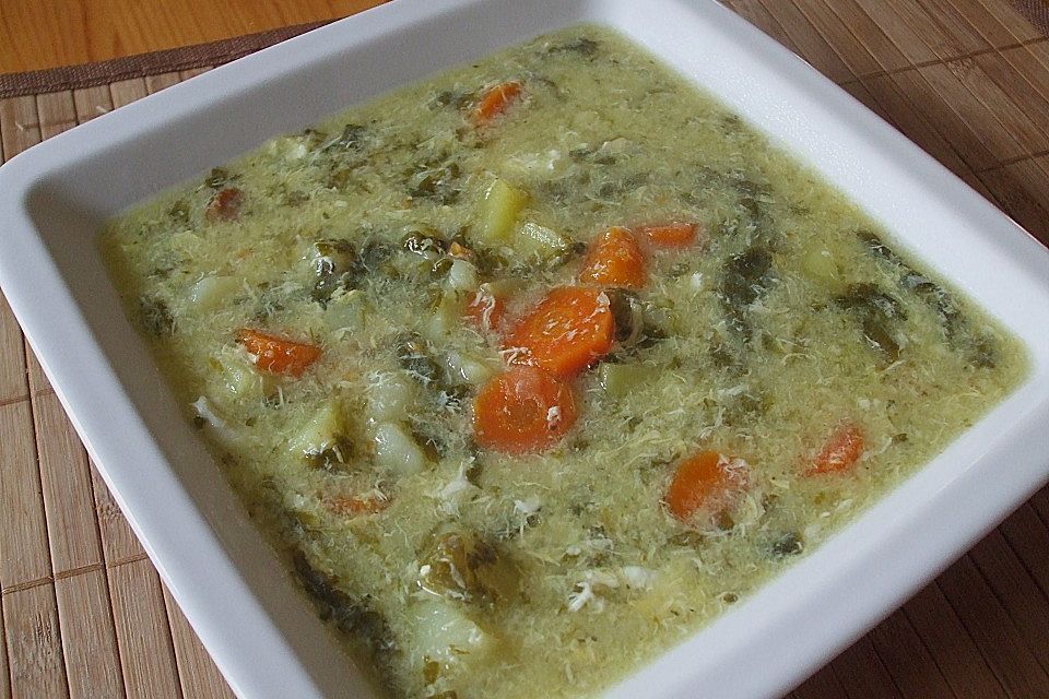 Klare Sauerampfersuppe