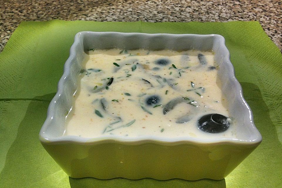 Clafoutis mit Oliven und Ziegenkäse