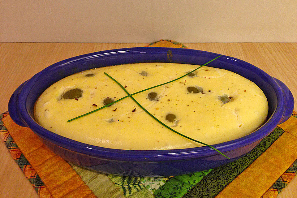 Clafoutis mit Oliven und Ziegenkäse