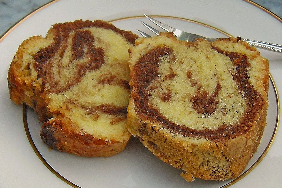 Marmorkuchen mit Eierlikör