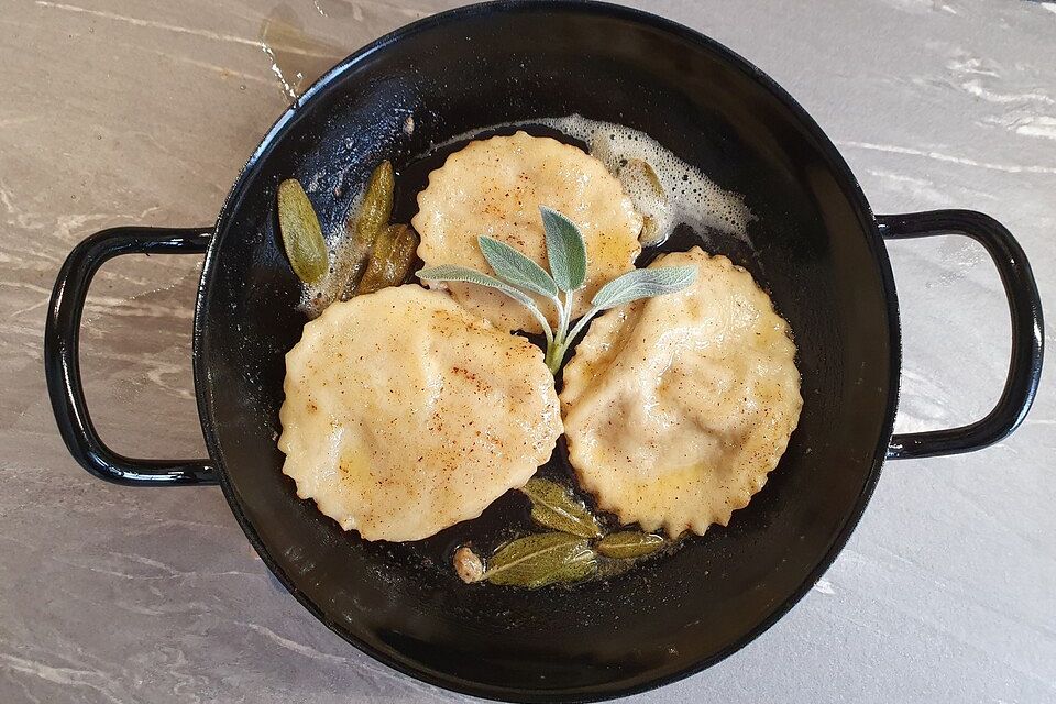 Ravioli mit Steinpilzen