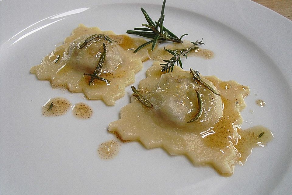 Ravioli mit Steinpilzen