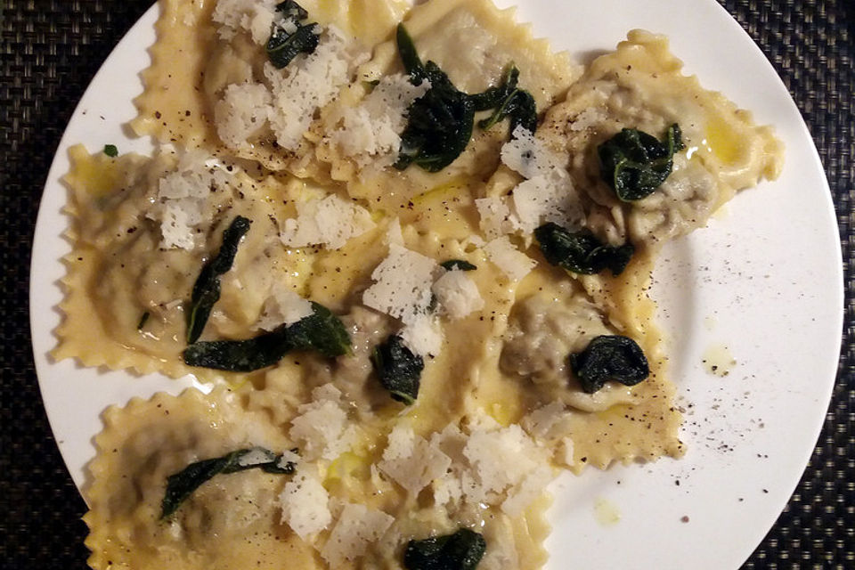 Ravioli mit Steinpilzen