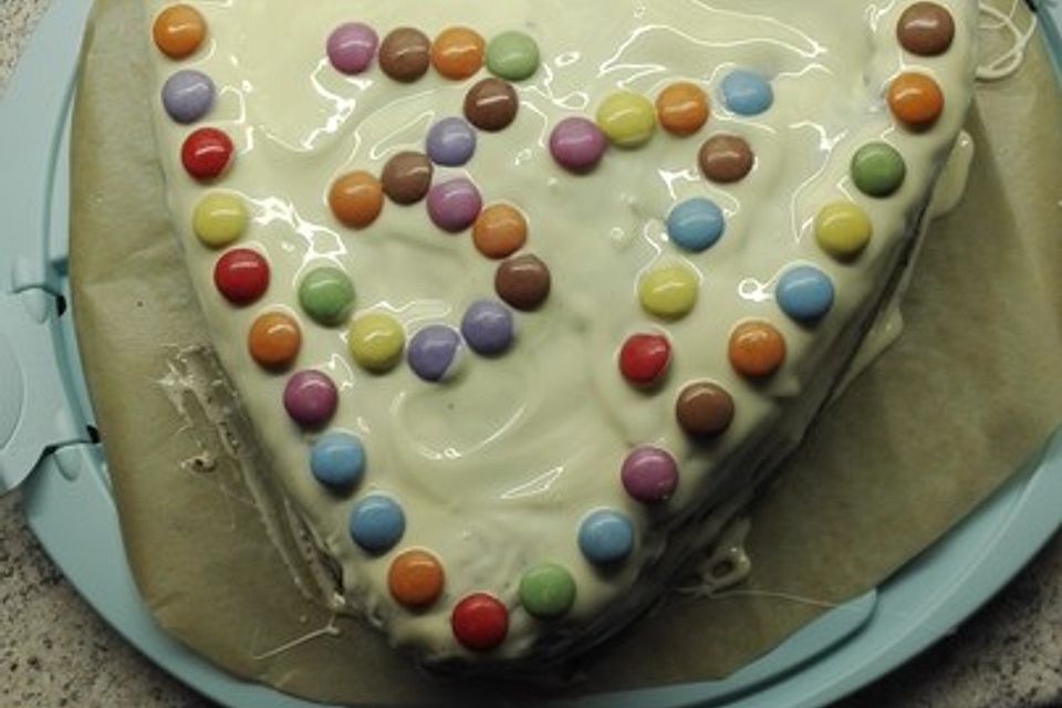 Rührkuchen mit Blaubeeren und weißer Schokolade