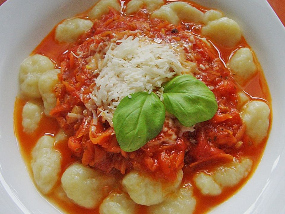 Gnocchi mit Tomatensoße von Flo18| Chefkoch