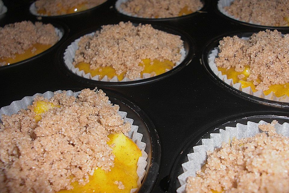 Pumpkin - Apple - Streusel Muffins